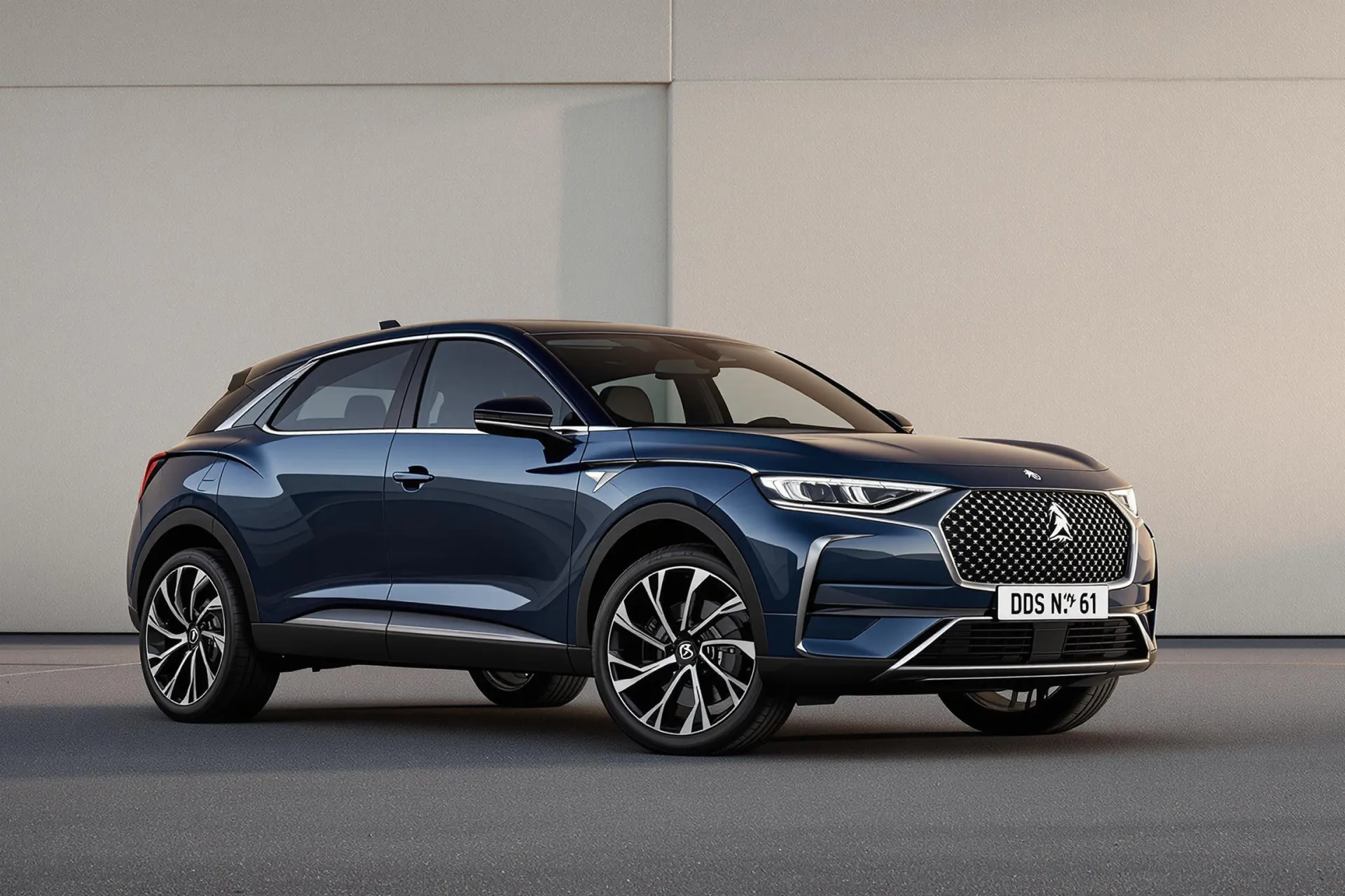 La nouvelle DS N°8, un SUV coupé bleu foncé au design élégant, photographiée sous un angle trois-quarts avant qui met en valeur sa silhouette distinctive et ses finitions premium.